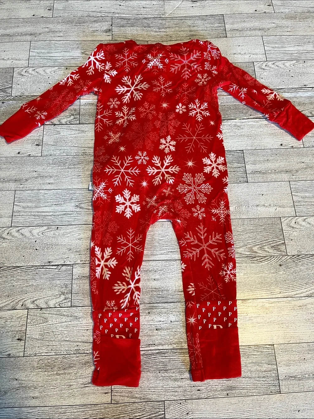 Posh Peanut Red Snowflake Bamboo Footie One-Piece Size 3-6 Months